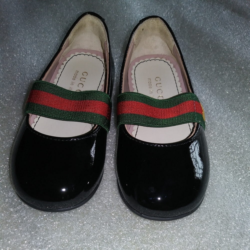 GUCCI. Toddler patent leather shoes